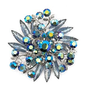 Vintage Unsigned Pin Brooch AB Blue Rhinestone Dimensional Silver Tone
